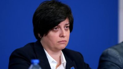 Диана Русинова призова Радев за спешни ремонти по опасни пътища