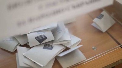 Месец преди вота: Подготвят секционните комисии в страната