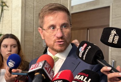 &bdquo;Възраждане&ldquo; предлага по-ниско ДДС за горивата заради високите цени