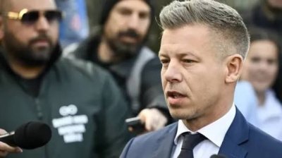 Унгария променя спорните правила за осиновяване от еднополови двойки
