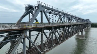 Ограничават движението по Дунав мост при Русе заради международен пробег