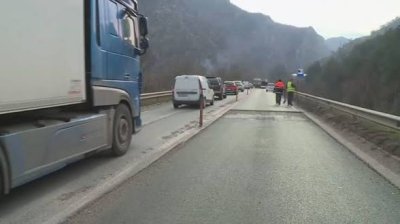 Интензивен трафик в Кресненското дефиле