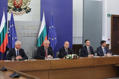 След обвиненията на МВР за полетите на Пеевски: Посланикът на България в ОАЕ отрича да има връзка