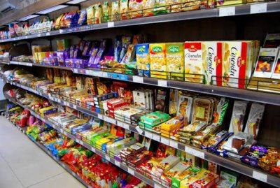 КЗП наложи общо 95 000 евро санкции на три големи търговски вериги