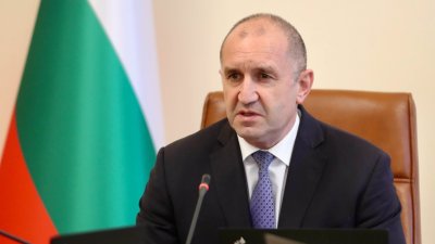 Радев: Цените на храните са приоритет за правителството