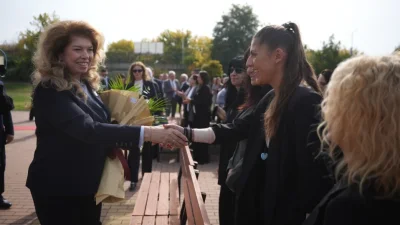 Илияна Йотова: Няма да допусна да бъдат затворени нито мините, нито ТЕЦ-овете