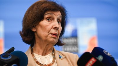 Силяновска: Въпросът с България не може да е едновременно двустранен и проблем с ЕС