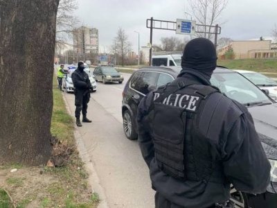 Близо 2 кг хероин са иззети при акция в Санданско