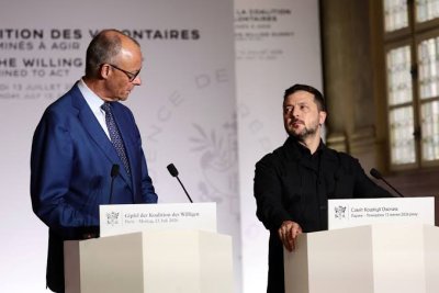 Мерц пристигна в Киев с бизнес делегация от германската отбранителна индустрия