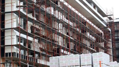 Имотният пазар натисна спирачките: Продажбите на жилища в България се свиха с 18,1%