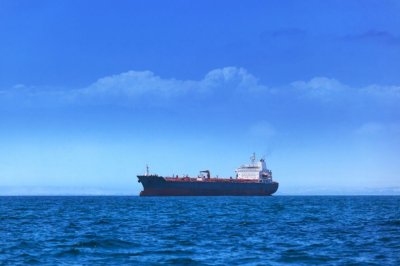 Два търговски кораба са атакувани с дронове в български води