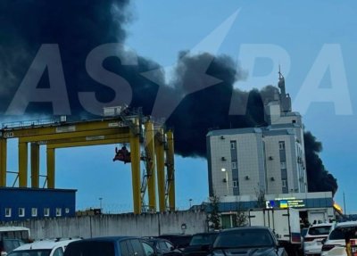 (ВИДЕО) Горят ключови петролни обекти в Санкт Петербург след масирана украинска атака с дронове, има загинал и ранени