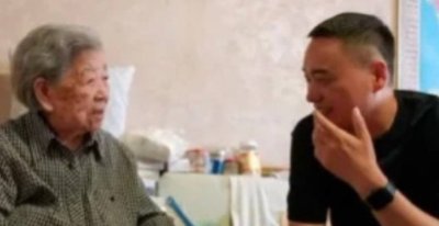 Китайската &bdquo;индустрия на самотата&ldquo; предлага компания, тъй като социалните връзки се променят