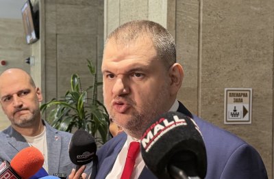 (ВИДЕО)Пеевски: Милиардите за отбрана няма да отидат в нечии касички