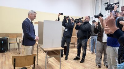 Андрей Гюров гласува в Благоевград: Днес се решава посоката, в която ще поеме България