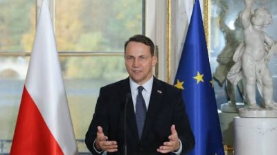 Сикорски: Полша няма свободни ракети Patriot за Украйна