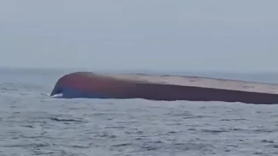 Военноморските сили потопиха частично &bdquo;Хорив&ldquo; край Шабла, корабът вече не дрейфува към брега