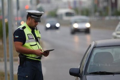 Нови правила в КАТ: Облекчения при регистрация на коли и ограничения за транзитните номера