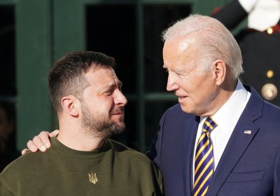 CNN: Щом Зеленски казва, че Украйна печели, тогава за какво му е допълнителна помощ?