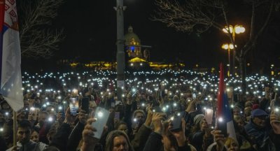 И студентите в Белград се вдигнаха на протест, готвят 24-часова блокада на столицата