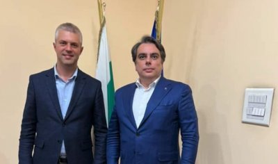 Асен Василев &ldquo;ошамари&rdquo; кмета на Варна от ПП: Веднага да уволниш всички кадри на ГЕРБ от общината!