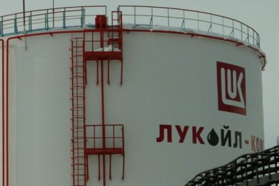 "Политико": България е внасяла руски петрол на цени по-високи от горния праг