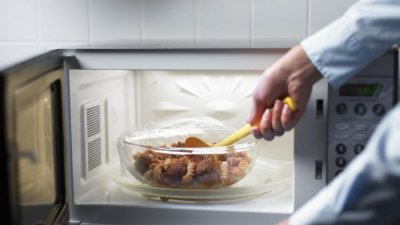 Вредно или полезно е използването на микровълнова фурна?