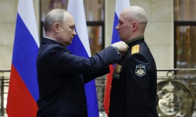 Путин се възхити от постъпката на войника, който поиска да награди своя командир