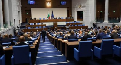 ПРОВЕРКА НА MEDIAMALL: 79 закона и 209 решения са приели депутатите