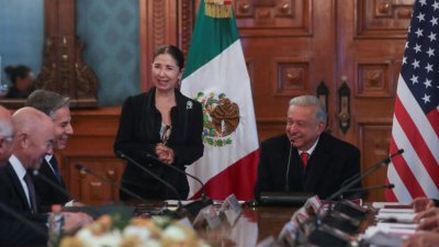 САЩ и Мексико се срещнаха заради мигрантите, договориха се, но крият какво...