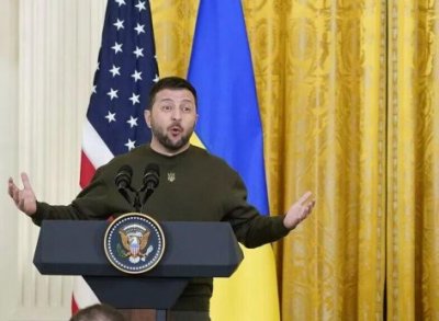 Американски сенатор нарече посещението на Зеленски във Вашингтон позорно