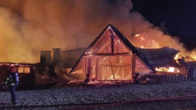 Странен пожар със 7 трупа хвърли в шок Румъния