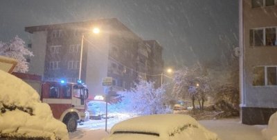 Снеговалеж в Благоевградско: Затруднено и ограничено е движението в района