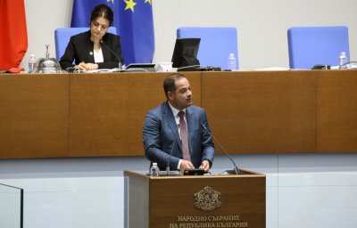 Министър Стоянов: МВР предвидливо използва водометните машини на протеста срещу БФС, за да предотврати засилване на напрежението