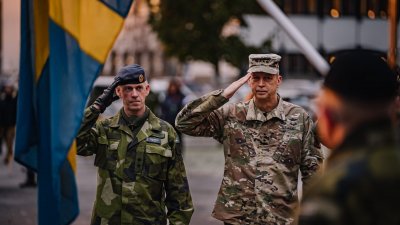 Главнокомандващият шведската армия към сънародниците си: Гответе се за война!