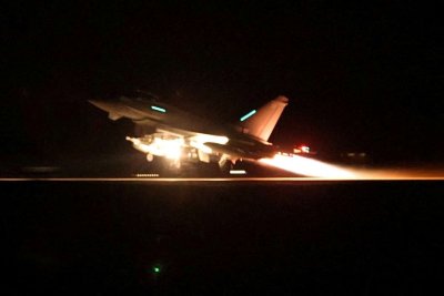 НАТО: Ударите на американската и британската армия по позициите на хусите са "отбранителни"