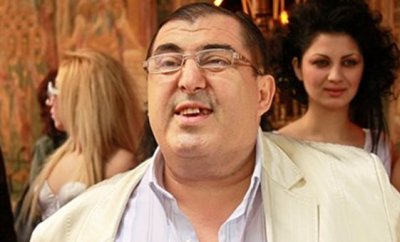 Митьо Пищова ще прави "римейк на московската гола вечеринка", кани и Филип Киркоров