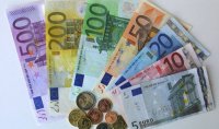 Еврото падна под 1,09 долара