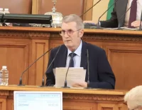 Здравният министър вещае недостиг на лекарства