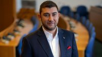 Карлос Контрера: Забраняват "Аз съм българче", за да интегрират мигрантите и да ни превърнат в гето!