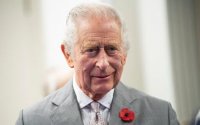 След Принцесата на Уелс и Крал Чарлз III влиза в болница, за да се оперира