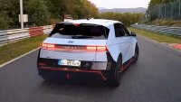 Ioniq 5 N се превърна в сериозен конкурент BMW M2 CS на &bdquo;Нюрбургринг&ldquo; (ВИДЕО)