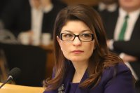Атанасова: Натиск е много трудно някой да ми окаже