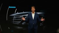 Шефът на Mercedes обещава на шофьорите коли с двигатели с вътрешно горене и след 2030 година