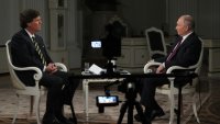 Какво означава интервюто на Тъкър Карлсън с Владимир Путин за войната в Украйна?