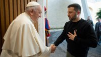 Папата в интервю пред швейцарска медия: Украйна трябва да вдигне бялото знаме