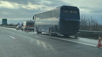 Товарен автомобил удари автобус с пътници на АМ "Тракия" (СНИМКИ)