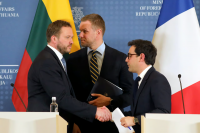 "Politico": Франция събира съюз от държави, които биха изпратили войски в Украйна