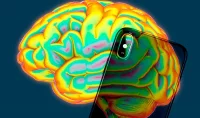 НОВО ПРОУЧВАНЕ: Може ли да получим мозъчен тумор от продължително говорене по телефона?