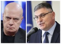 Слави Трифонов: В САЩ явно нямаме посланик, а скъпо платен турист